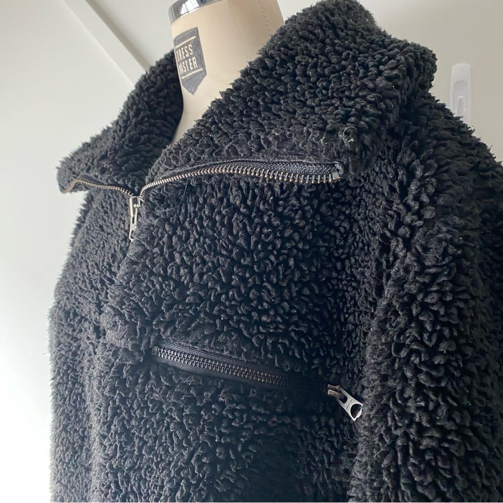 Aritzia Wilfred Free Teddy Sherpa Jacket Black XS | Cozy Zip Up Fleece Oversized - Picture 7 of 15
